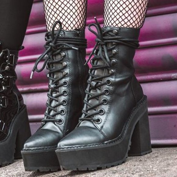 killstar salem city boots